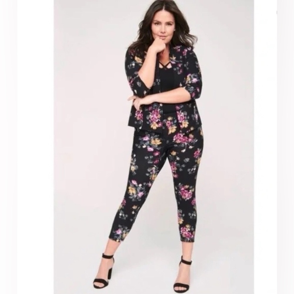 Torrid Black and Floral Pants with Pink and Yellow Flowers / Size12R